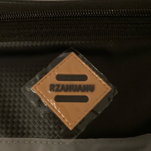 RZAHUAHU High Capacity Bike Bag Insulated Bicycle Handlebar Bag - Picture 5 of 5